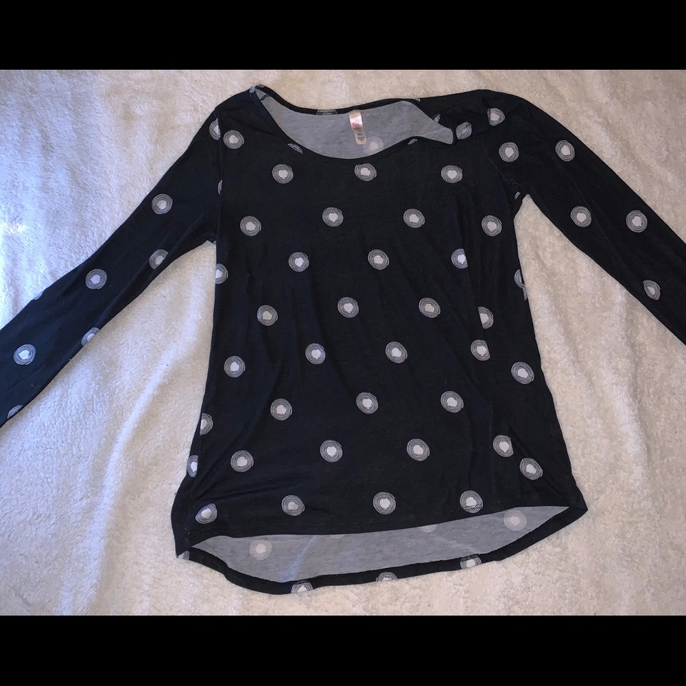 LuLaRoe Lynnae long sleeve shirt